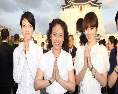 17位明星兄妹 谁家最好看?
